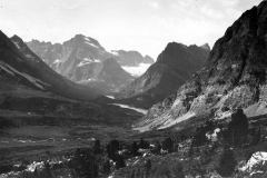 2014-07-14-ThenD-USGS-stw00699-_SW_from_Apekunny_Mtn-960by640
